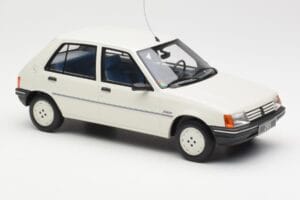 Peugeot 205 Junior Baltas Otto 1:18 OT463 Derva - nuotrauka 4 iš 6