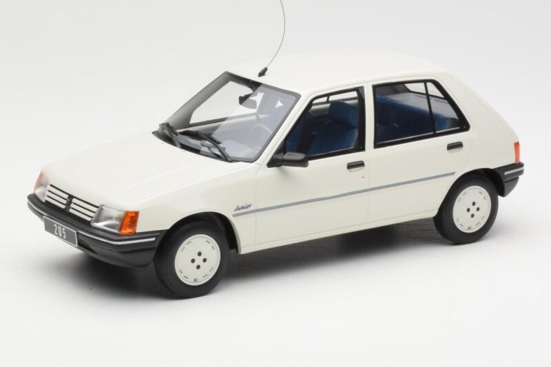 Peugeot 205 Junior Baltas Otto 1:18 OT463 Derva
