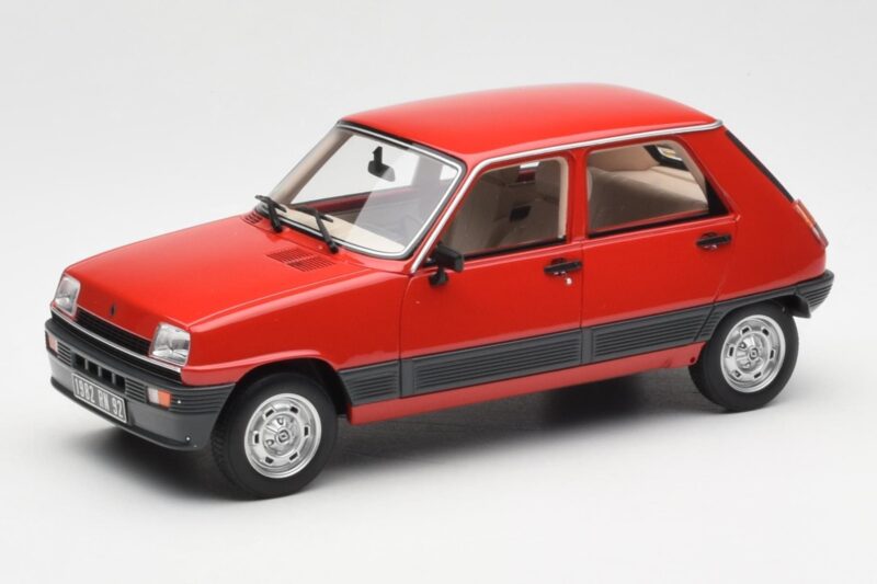 Renault 5 GTL Raudonas Otto 1:18 OT1147 Derva