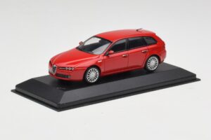 Alfa Romeo 159 Sportwagon Alfa Raudonas Minichamps 1:43 400120511 Metalas - nuotrauka 2 iš 4