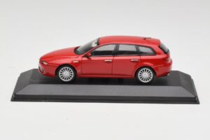 Alfa Romeo 159 Sportwagon Alfa Raudonas Minichamps 1:43 400120511 Metalas