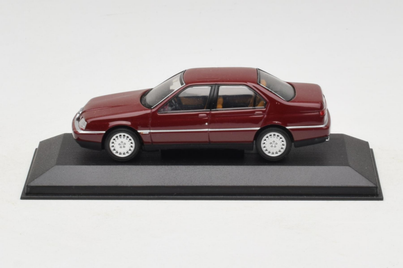 Alfa Romeo 164 3.0 Super V6 Tamsiai Raudonas Minichamps 1:43 436120700 Metalas