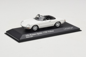 Alfa Romeo 1750 Spider Veloce Baltas Minichamps 1:43 400120530 Metalas - nuotrauka 2 iš 4