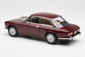Alfa Romeo 2000 GTV Kaštonų Raudonas Norev 1:18 187916 Metalas - nuotrauka 7 iš 8