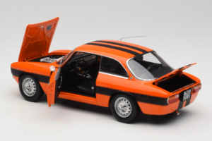 Alfa Romeo 2000 GTV Oranžinis Norev 1:18 187918 Metalas - nuotrauka 5 iš 8