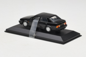 Alfa Romeo 75 3.0 V6 Juodas Minichamps 1:43 403120463 Metalas - nuotrauka 3 iš 4