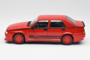 Alfa Romeo 75 Turbo Evoluzione Raudonas MCG 1:18 MCG18428 Metalas - nuotrauka 3 iš 6