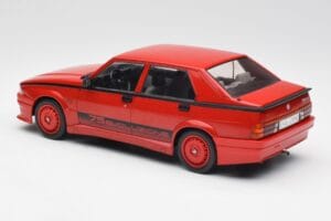 Alfa Romeo 75 Turbo Evoluzione Raudonas MCG 1:18 MCG18428 Metalas - nuotrauka 5 iš 6