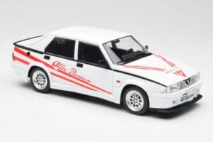 Alfa Romeo 75 Turbo Evoluzione Baltas MCG 1:18 MCG18430 Metalas - nuotrauka 4 iš 6