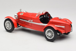 Alfa Romeo 8C 2300 Monza Raudonas Bburago 1:18 3014 Metalas - nuotrauka 5 iš 6