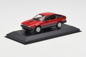 Alfa Romeo Alfetta GTV6 Raudonas Minichamps 1:43 400120140 Metalas - nuotrauka 2 iš 4