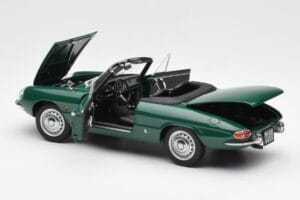 Alfa Romeo Duetto Spider Žalias AUTOart 1:18 70138 Metalas - nuotrauka 5 iš 8