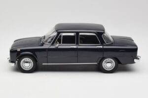 Alfa Romeo Giulia 1300 Mėlynas Minichamps 1:18 180120905 Metalas - nuotrauka 4 iš 8