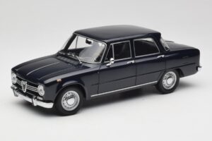 Alfa Romeo Giulia 1300 Mėlynas Minichamps 1:18 180120905 Metalas