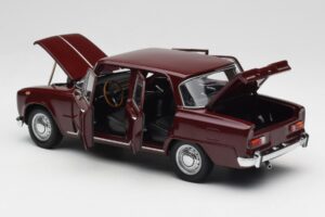Alfa Romeo Giulia 1300 Tamsiai Raudonas Minichamps 1:18 180120906 Metalas - nuotrauka 5 iš 8
