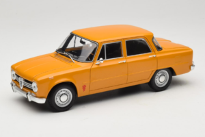 Alfa Romeo Giulia 1300 Super Oranžinis Minichamps 1:18 180120900 Metalas