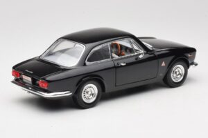 Alfa Romeo Giulia Sprint GTA Juodas Road Signature 1:18 92348 Metalas - nuotrauka 3 iš 8