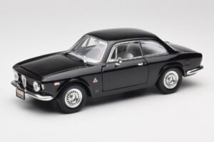 Alfa Romeo Giulia Sprint GTA Juodas Road Signature 1:18 92348 Metalas