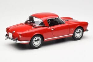 Alfa Romeo Giulietta 1300 Spider Raudonas AUTOart 1:18 70157 Metalas - nuotrauka 3 iš 8