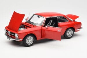 Alfa Romeo GT 1300 Junior LHD Raudonas AUTOart 1:18 70131 Metalas - nuotrauka 2 iš 8