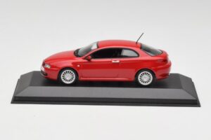 Alfa Romeo GT Alfa Raudonas Minichamps 1:43 400120321 Metalas