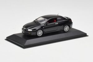 Alfa Romeo GT Juodas Minichamps 1:43 400120320 Metalas - nuotrauka 2 iš 4