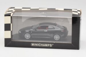 Alfa Romeo GT Juodas Minichamps 1:43 400120320 Metalas - nuotrauka 4 iš 4