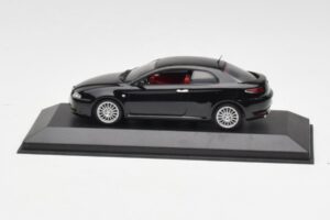 Alfa Romeo GT Juodas Minichamps 1:43 400120320 Metalas