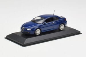 Alfa Romeo GT Dark Blue Metallic Minichamps 1:43 400120326 Metalas - nuotrauka 2 iš 4