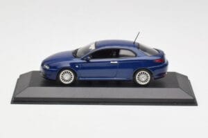 Alfa Romeo GT Dark Blue Metallic Minichamps 1:43 400120326 Metalas