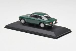 Alfa Romeo Giulia GTA 1300 Junior Žalias Minichamps 1:43 ALFA010 Metalas - nuotrauka 3 iš 4
