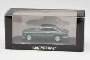 Alfa Romeo Giulia GTA 1300 Junior Žalias Minichamps 1:43 ALFA010 Metalas - nuotrauka 4 iš 4