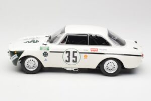 Alfa Romeo GTA 1300 Junior #35 C. Colzani / Pooky / G. Venturi 4 Hours of Jarama 1972 Minichamps 1:18 155721235 Metalas - nuotrauka 3 iš 6