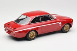 Alfa Romeo GTA 1300 Junior Raudonas Minichamps 1:18 155120020 Metalas - nuotrauka 2 iš 6