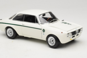 Alfa Romeo GTA 1300 Junior Baltas Minichamps 1:18 100120501 Metalas - nuotrauka 6 iš 8