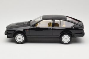 Alfa Romeo GTV6 2.5 Juodas Laudoracing-Models 1:18 LM110C Metalas - nuotrauka 3 iš 6
