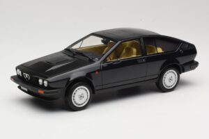 Alfa Romeo GTV6 2.5 Juodas Laudoracing-Models 1:18 LM110C Metalas