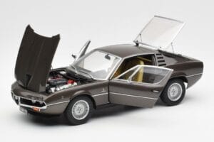 Alfa Romeo Montreal Rudas Metalinis AUTOart 1:18 70173 Metalas - nuotrauka 2 iš 8
