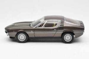 Alfa Romeo Montreal Rudas Metalinis AUTOart 1:18 70173 Metalas - nuotrauka 4 iš 8
