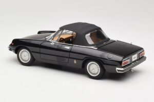 Alfa Romeo Spider 916 Veloce Juodas Ricko 1:18 32107 Metalas - nuotrauka 7 iš 8