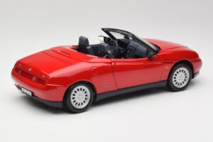 Alfa Romeo Spider 916 Alfa Raudonas Maisto 1:18 50278 Metalas - nuotrauka 3 iš 8