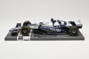 AlphaTauri AT03 #10 P. Gasly Bahrain GP 2022 Minichamps 1:18 117220110 Metalas