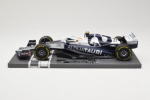 AlphaTauri AT03 #22 Y. Tsunoda Bahrain GP 2022 Minichamps 1:18 117220122 Metalas