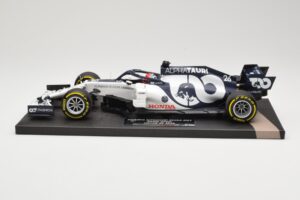 AlphaTauri Honda AT01 #26 D. Kvyat Italian GP 2020 Minichamps 1:18 117200826 Metalas