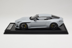 Aston Martin DB12 Nardo Gray MotorHelix 1:18 MH027NG Derva