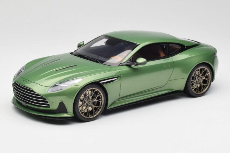 Aston Martin DB12 Žalias GT Spirit 1:18 GT466 Derva