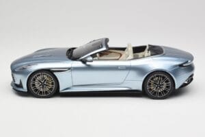 Aston Martin DB12 Volante Caribbean Blue Pearl GT Spirit 1:18 GT479 Derva - nuotrauka 3 iš 6