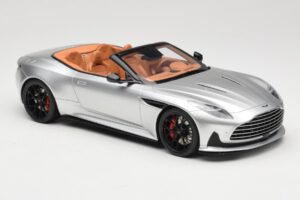 Aston Martin DB12 Volante Sidabrinis GT Spirit 1:18 GT945 Derva - nuotrauka 4 iš 6