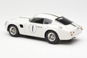 Aston Martin DB4 GT Zagato #1 24 Hours of Le Mans 1961 CMC 1:18 M-139 Metalas - nuotrauka 5 iš 6