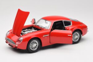 Aston Martin DB4 GT Zagato Raudonas Road Signature 1:18 92728 Metalas - nuotrauka 2 iš 8